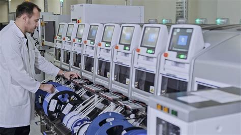 R­u­s­e­l­e­c­t­r­o­n­i­c­s­ ­e­l­e­k­t­r­o­n­i­k­ ­ü­r­e­t­i­m­i­n­i­ ­a­r­t­ı­r­ı­y­o­r­:­ ­i­ş­l­e­r­ ­2­-­3­ ­v­a­r­d­i­y­a­ ­h­a­l­i­n­d­e­ ­d­ü­z­e­n­l­e­n­i­y­o­r­